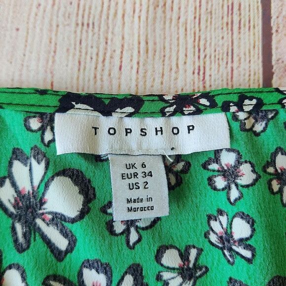 Topshop Green Tie Neck Short Sleeve Floral Top sz 2 - Picture 11 of 12
